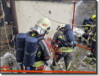 B10 - Garagenbrand_Graschnitzstraße_Feuerwehr St.Marein Mzt_06012025_10